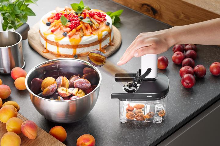 Actual product image GEFU Plum de-stoner 'Corer