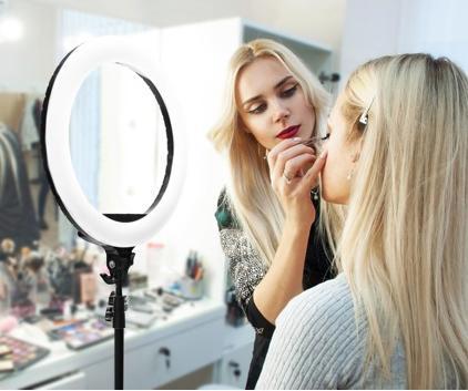 Actual product image Rio Make Up and Vlogging Light RL18