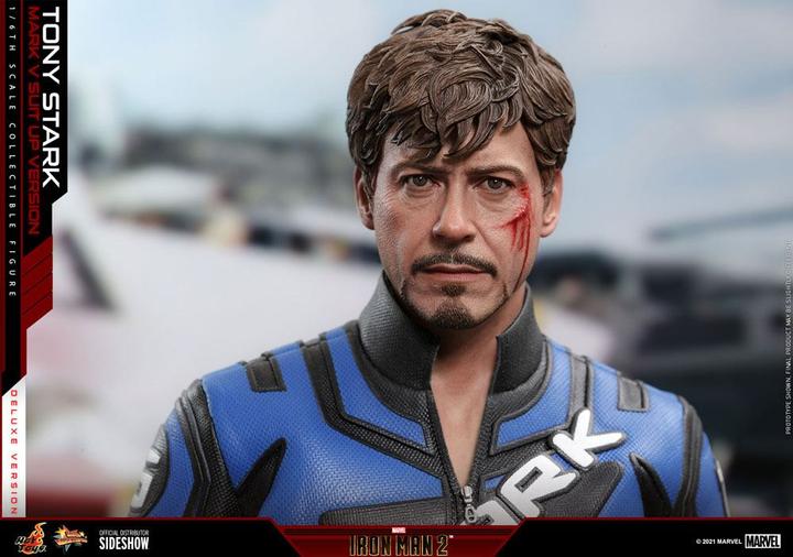 Immagine prodotto Hot Toys Movie Masterpiece 1/6 Tony Stark (versione con tuta del marchio V) Deluxe