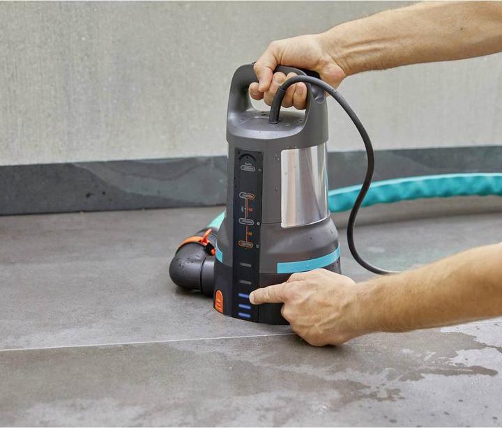 Actual product image Gardena Submersible pump 11000 Aquasensor (Clear water pump)
