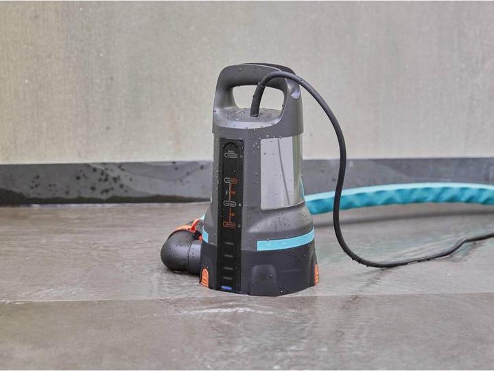 Actual product image Gardena Submersible pump 11000 Aquasensor (Clear water pump)