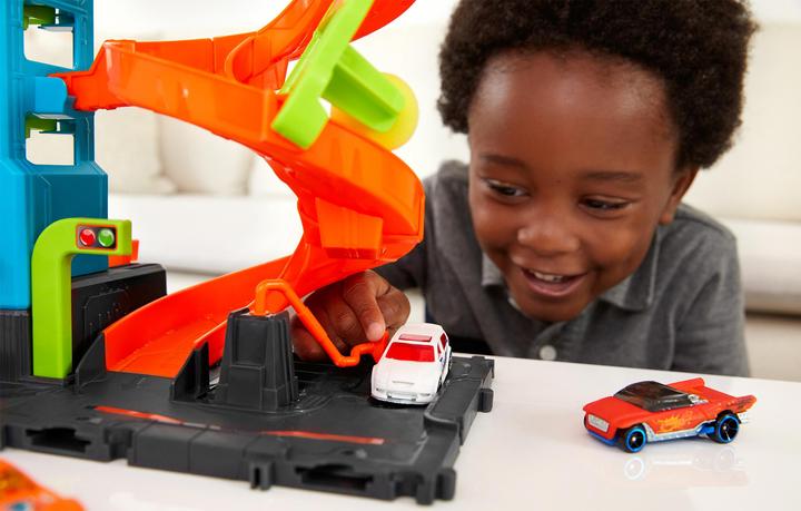 Image du produit Hot Wheels HW City Mega tour de lavage de voitures
