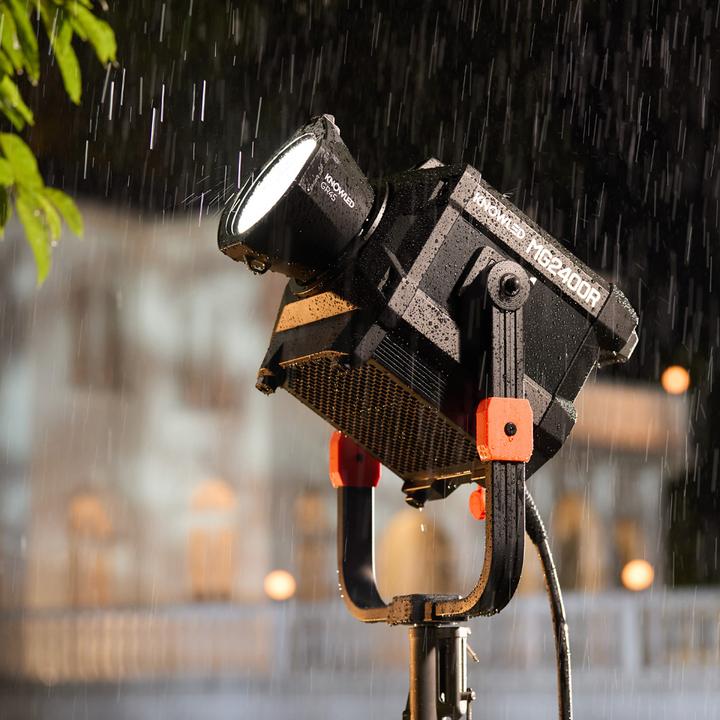 Produktbild Godox KNOWLED MG2400R K1 RGB Light 2400WS mit Soft Case