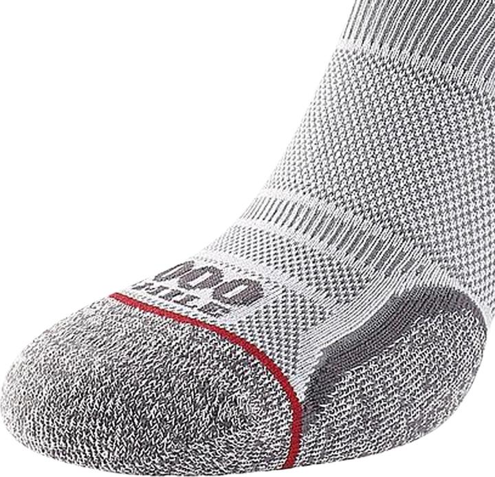 Actual product image 1000 Mile Run ankle socks (M)