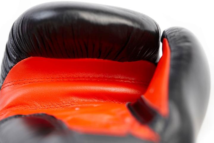 Immagine prodotto Ju-Sports Guanti da boxe nero/rosso (16 OZ)