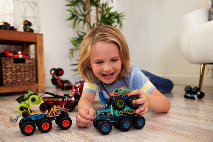Actual product image Hot Wheels Monster Trucks Big Rigs