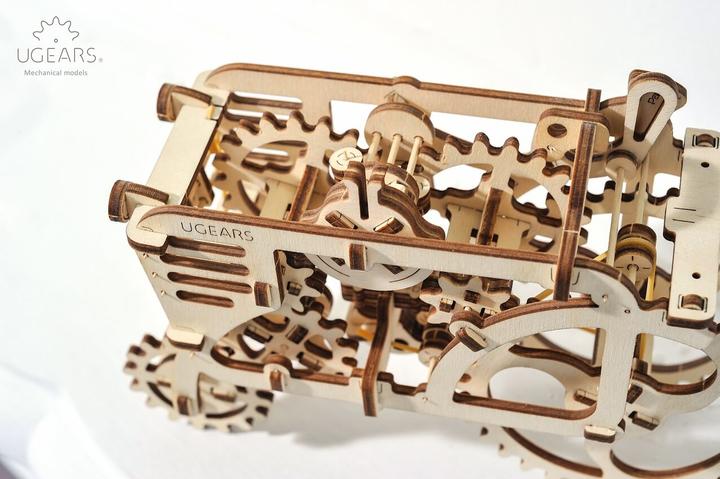 Produktbild Ugears Traktor
