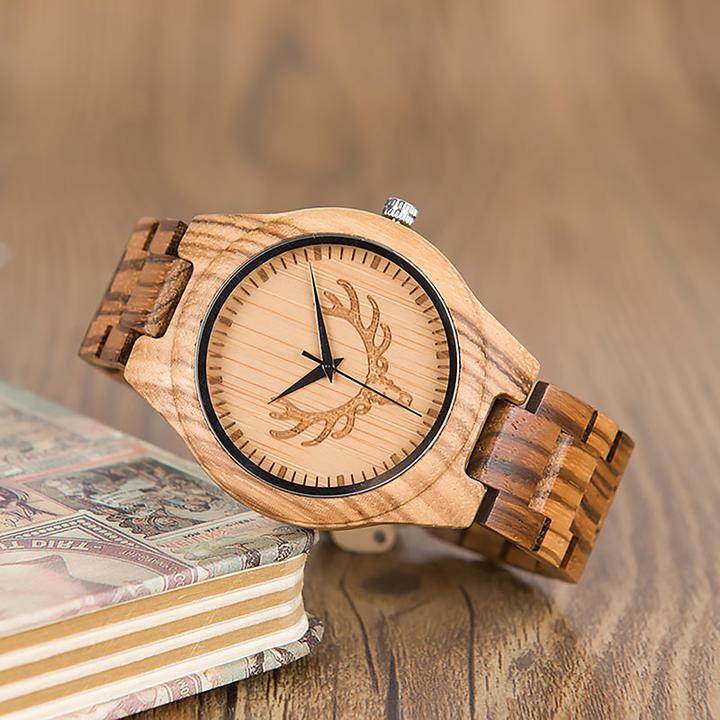 Image du produit Natura Punto Montre sportive en bambou avec tête de cerf des bois, bracelet en bois (Montre de sport)