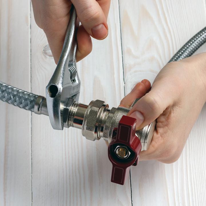 Image du produit XPOtool Tuyau blindé flexible 600mm DN13 Raccord mâle 3/4" 26,44mm Écrou 1/2" 18,64mm Acier fin EP