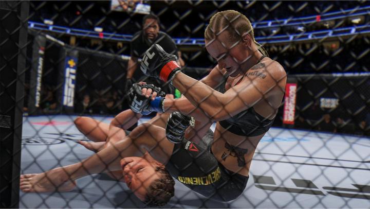 Produktbild EA Games UFC 4 (PS4, DE, IT, FR)