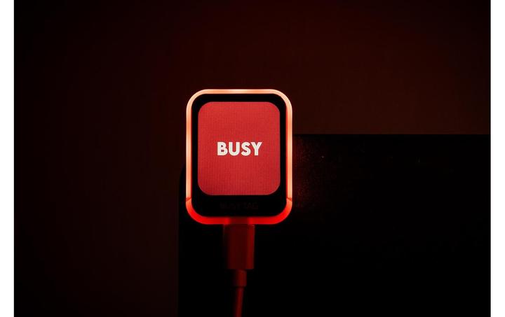 Actual product image Luxafor Busy Tag