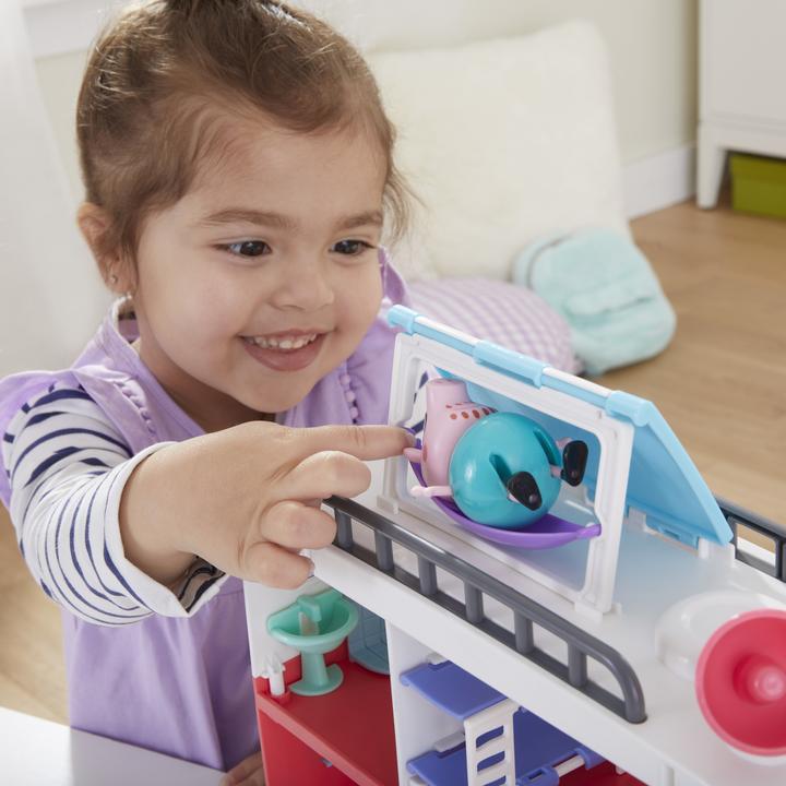 Immagine prodotto Peppa Pig Pig s Avonturen, Camper per famiglie, Kinderspeelgoed met 4 figure