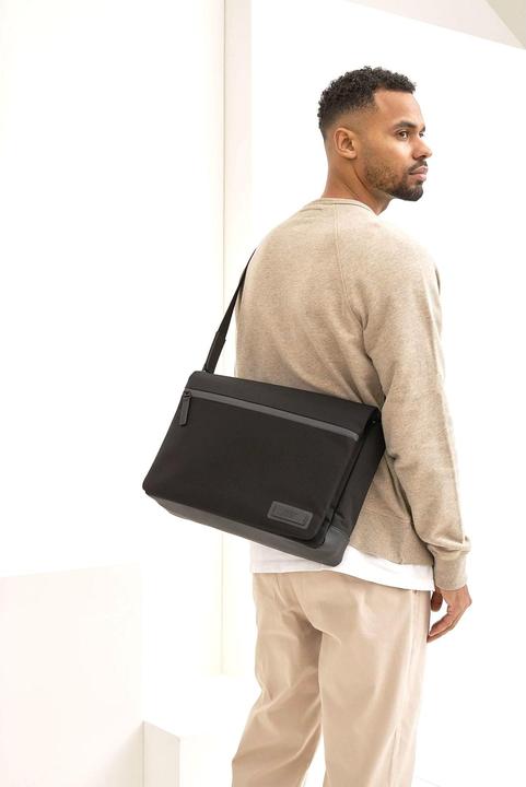 Actual product image Jost Shoulder Bag Tallinn Shoulder Bag Flap L