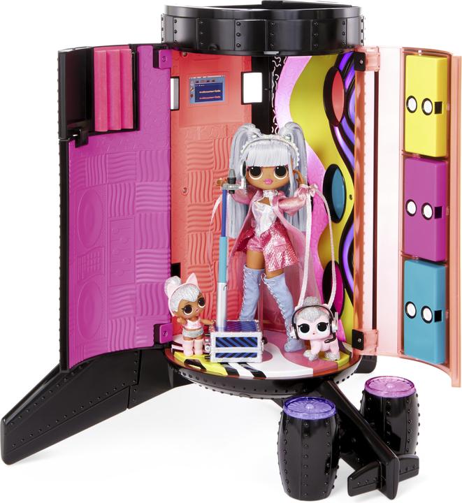 Actual product image MGA O.M.G. Remix 4-in-1 Plane Playset Transforms