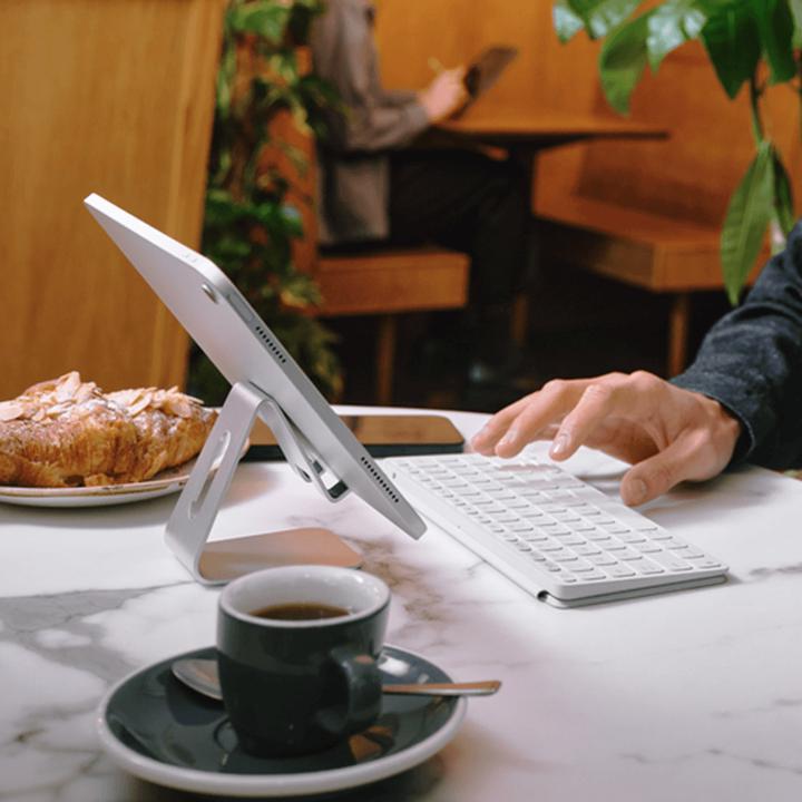 Produktbild Logitech KEYS-TO-GO 2 (Eng. Int., Kabellos)