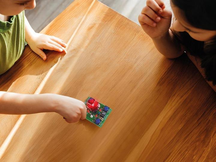 Actual product image Whadda Kit Electronic Game