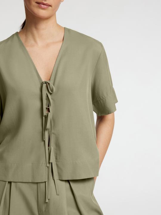 Produktbild Selected Femme Vorn gebundene Top mit V-Ausschnitt (36)