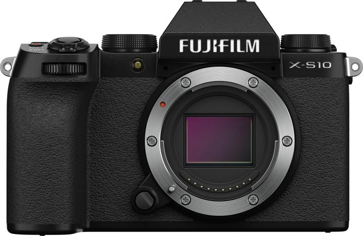Fujifilm X-S10 (15 - 45 mm, 26.10 Mpx, APS-C / DX)