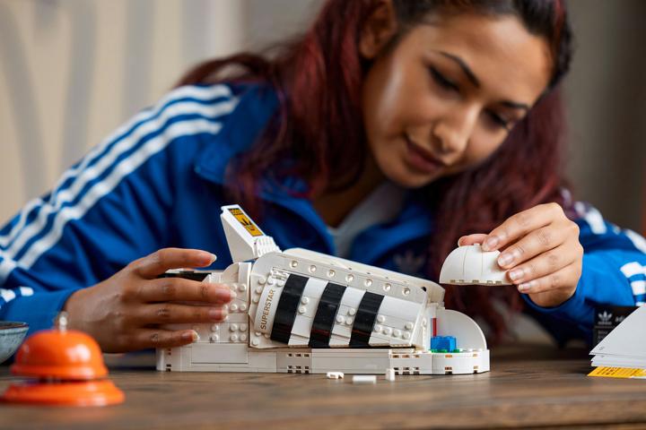 Actual product image LEGO Adidas Originals Superstar (10282, LEGO Icons)