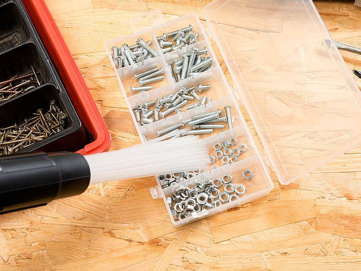 Produktbild AGT Universal-Staubsauger-Aufsatz mit flexiblen Saug-Röhrchen