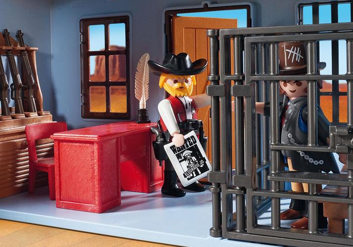 Actual product image Playmobil Driving Western City (70012)