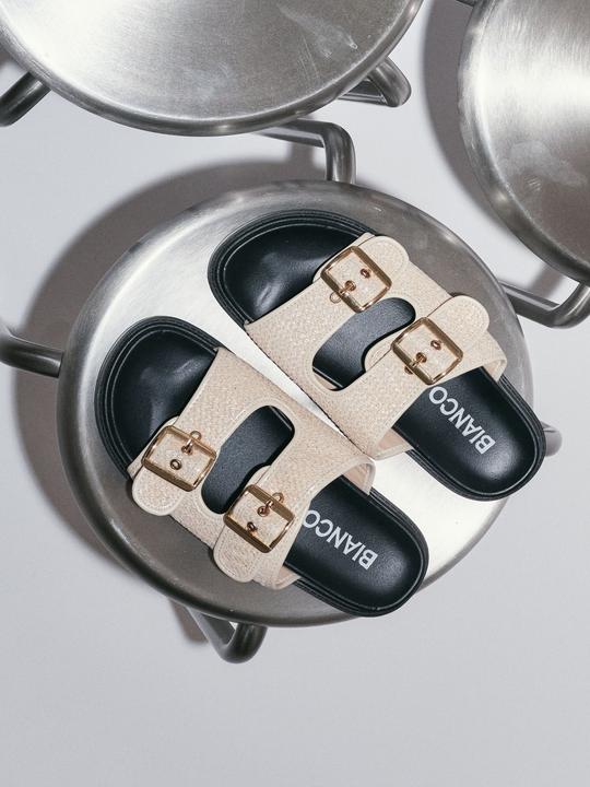 Actual product image Bianco BIAOSLO Pantolette (40)