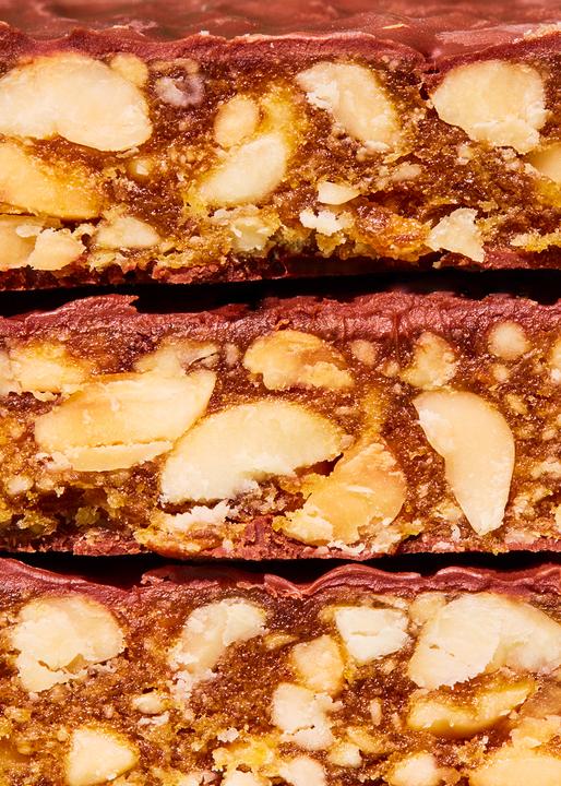 Actual product image KoRo Organic peanut bar with chocolate coating (1 pcs., 600 g)
