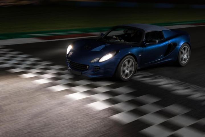 Actual product image Philips RacingVision GT200 (H4)