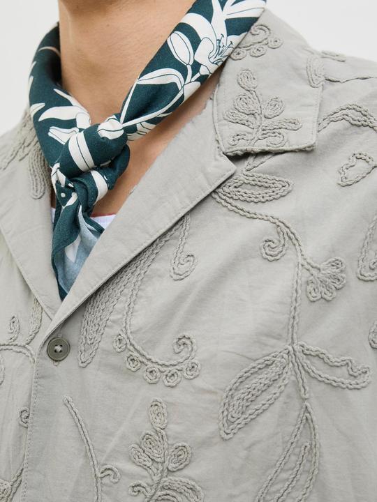 Actual product image Jack & Jones Jprblaluca Emboridery S/S Shirt (XL)