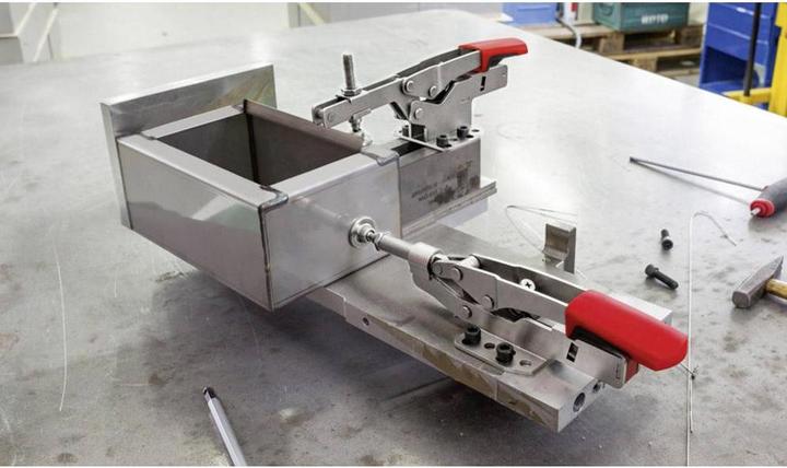 Produktbild Bessey Druck/Zug-Kniehebelklemme (10 mm)
