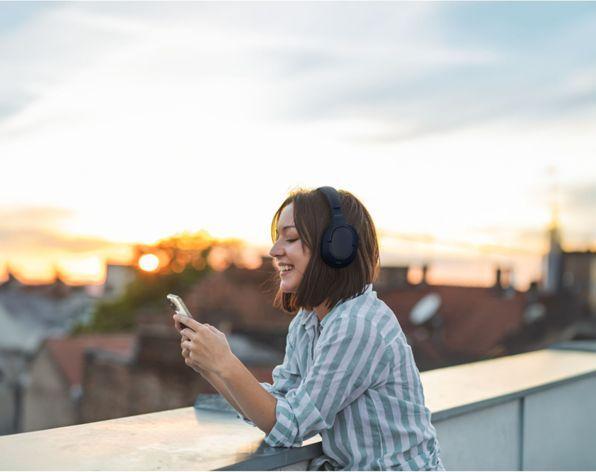 Produktbild Belkin Soundform Surround (NC, 60 h, Kabellos, Kabelgebunden)