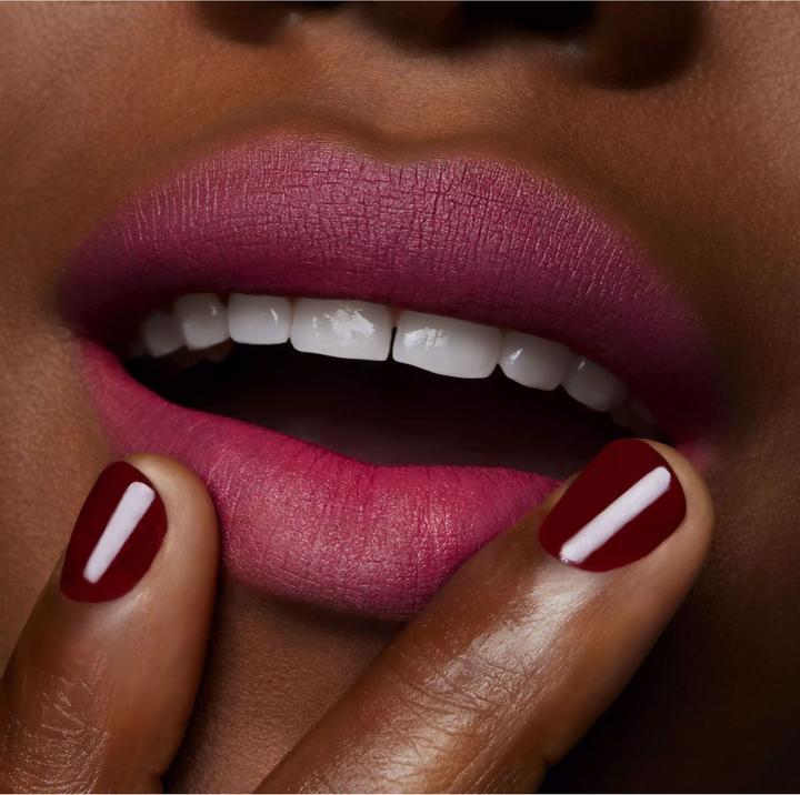 Produktbild MAC Cosmetics Powder Kiss Liquid Lipcolour (Billion $ Smile)
