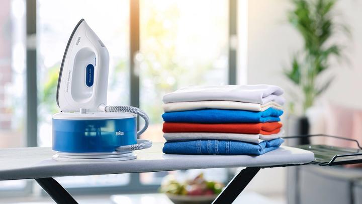 Actual product image Braun IS 2043 CareStyle Compact (2200 W, 300 g/min)