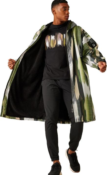 Actual product image Regatta Unisex Adult Lebosc Christian Lacroix Changing Robe (M)