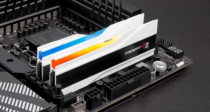 Produktbild G.Skill Trident Z5 RGB (2 x 16GB, 6400 MHz, DDR5-RAM, DIMM)