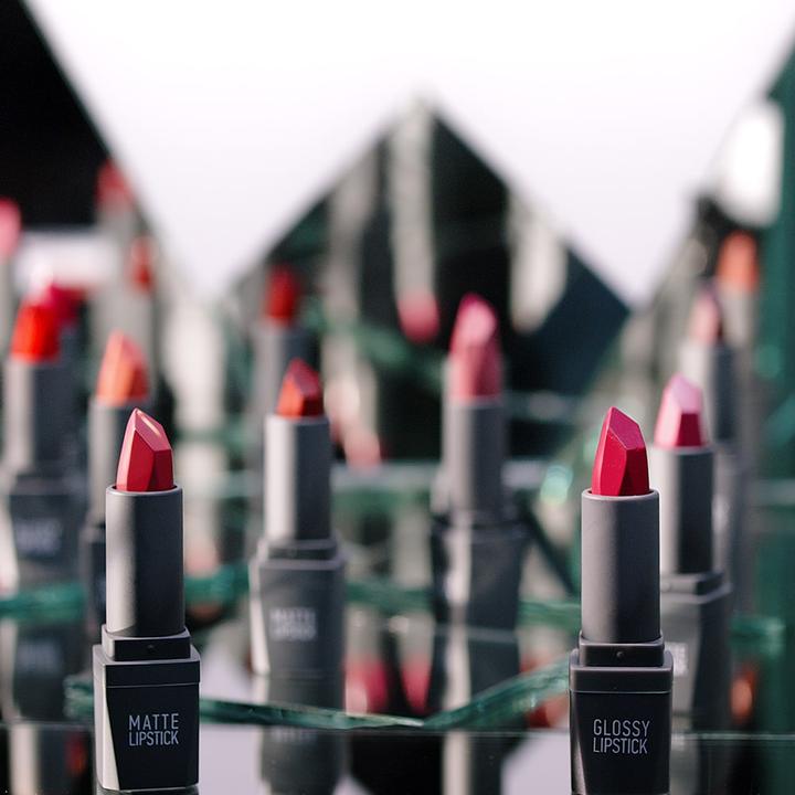 Immagine prodotto Alix Avien Rossetto lucido Dusty Plum 316 (Prugna polverosa)