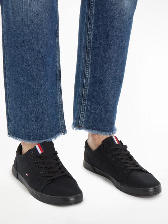 Actual product image Tommy Hilfiger H2285ARLOW 1D (41)