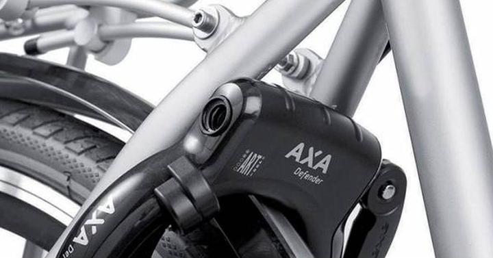 Actual product image AXA Defender RL