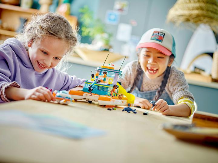 Actual product image LEGO Sea rescue boat (41734, LEGO Friends)