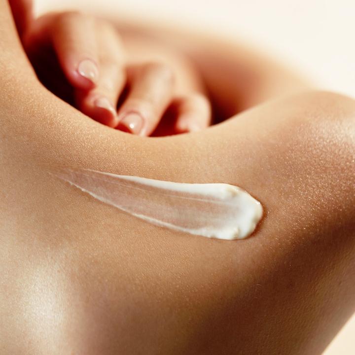 Actual product image Aromatica Embrace neroli & patchouli body lotion (Body lotion, 300 ml)