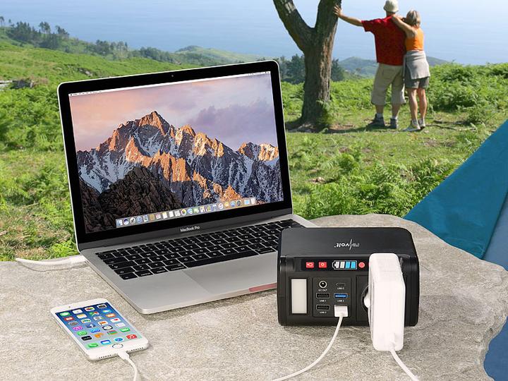 Produktbild Revolt Mini-Powerbank & Solar-Konverter (88.80 Wh, 1.20 kg)
