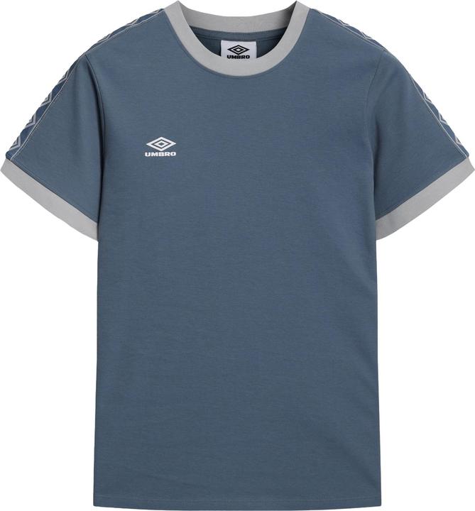 Umbro TShirt verklebt