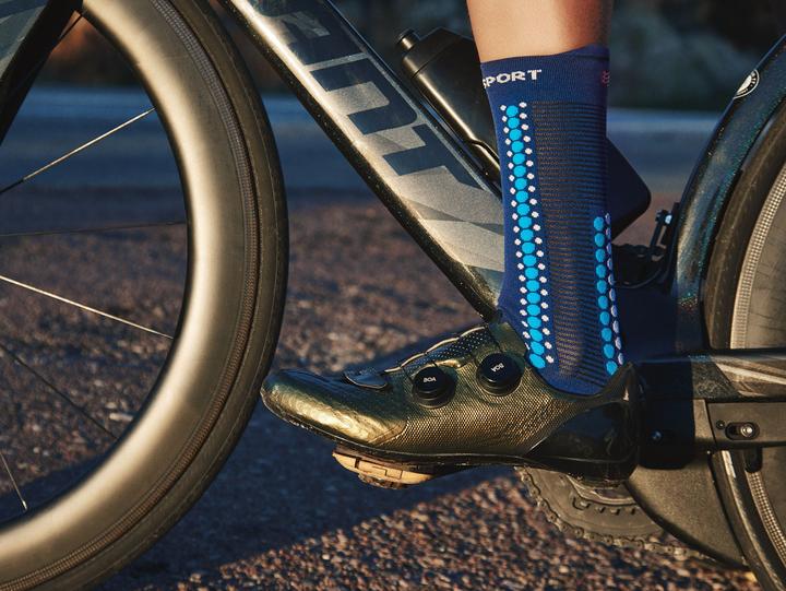 Actual product image Compressport Pro Racing Socks v4.0 Bike (45 - 48)