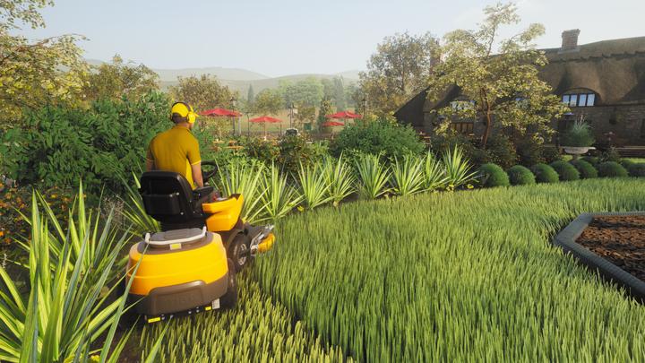 Actual product image Curve digital Lawn Mowing Simulator - Landmark Edition (PS4, EN)