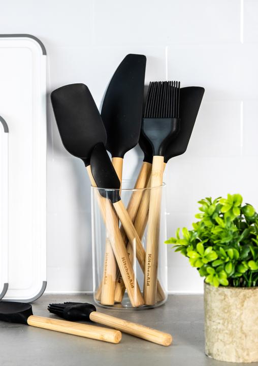 Immagine prodotto KitchenAid Spatola a cucchiaio in bambù resistente al calore con testa in silicone, fino a 260°C