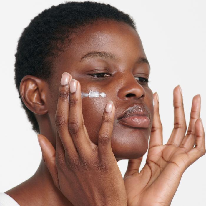 Produktbild Dr. Hauschka Rosen Tagescreme Light (30 ml, Tagescreme)
