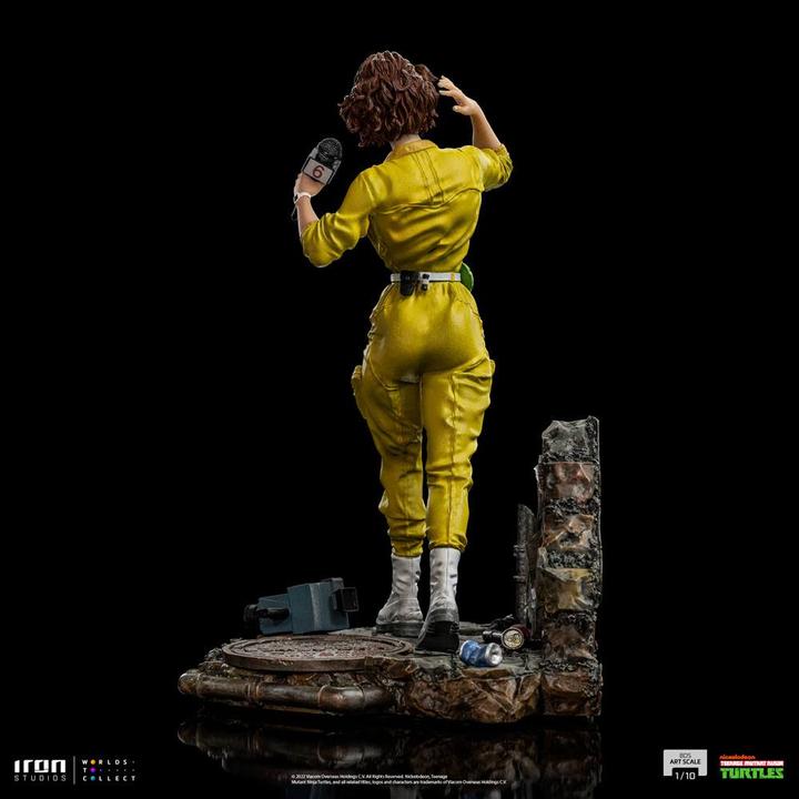 Actual product image Iron Studios Teenage Mutant Ninja Turtles Art Scale Statue 1/10 April O'Neal 19 cm