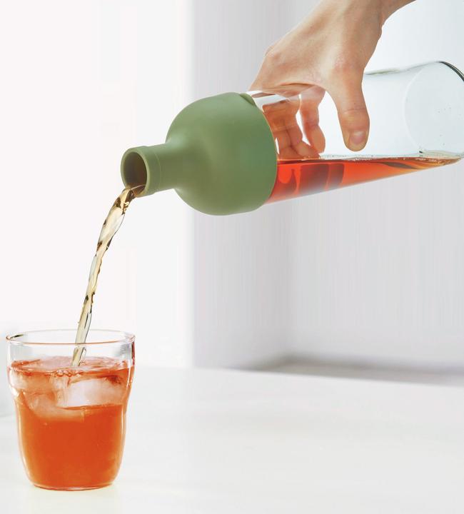 Actual product image Hario Filter-In Cold Brew Tea Bottle Smokey Green 750 ml (0.75 l)