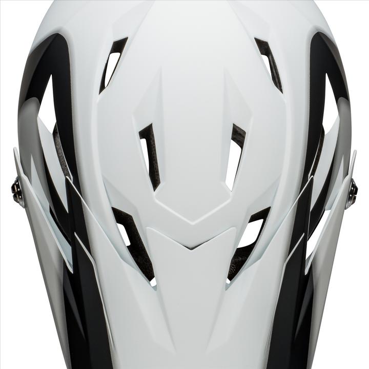 Actual product image Bell Sanction (58 - 60 cm)