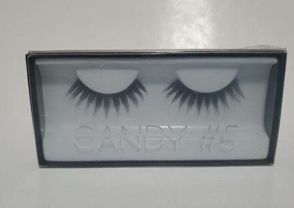 Actual product image Huda Beauty False Eyelashes Candy 5 Brand New (Artificial eyelashes)